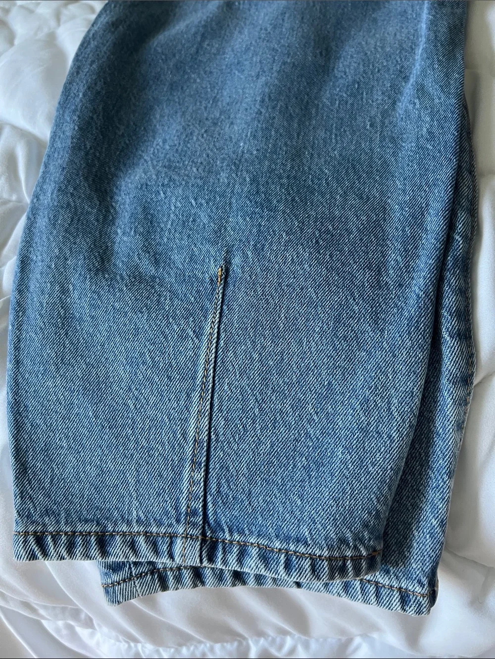 Ann Taylor Light Wash High-Rise Barrel Jeans - Picture 4 of 6